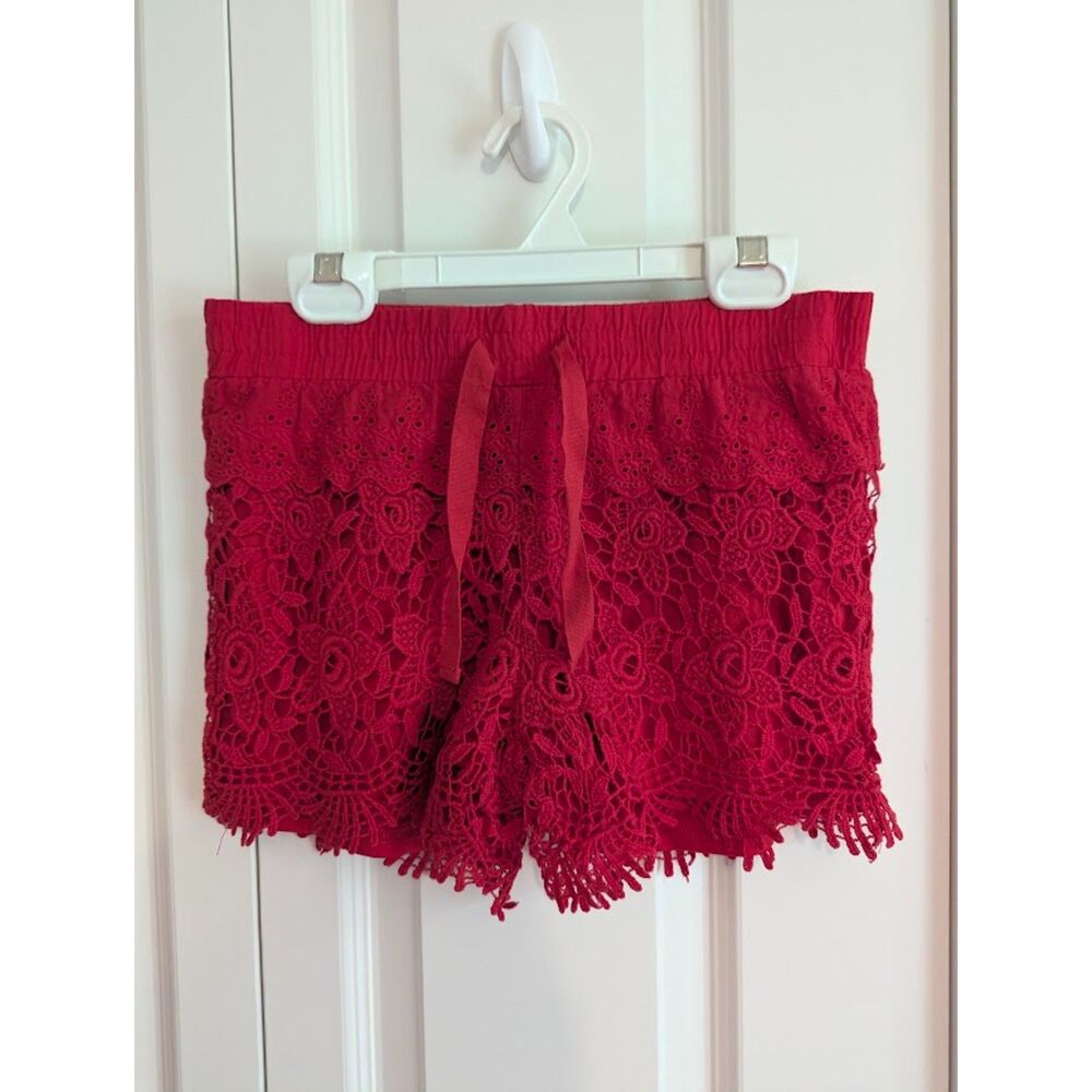 NWOT Vanilla Star Red Lace Shorts, cotton